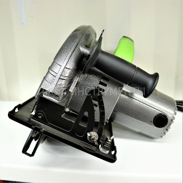 Пила циркулярная Stromo SC-2550